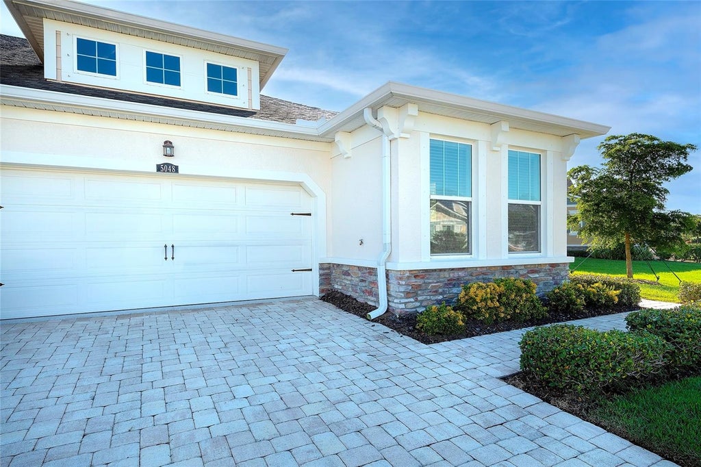 Photo of 5048 Course Drive, Sarasota, FL 34232 (MLS # A4709100)
