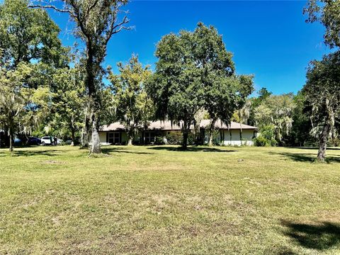 A home in DUNNELLON