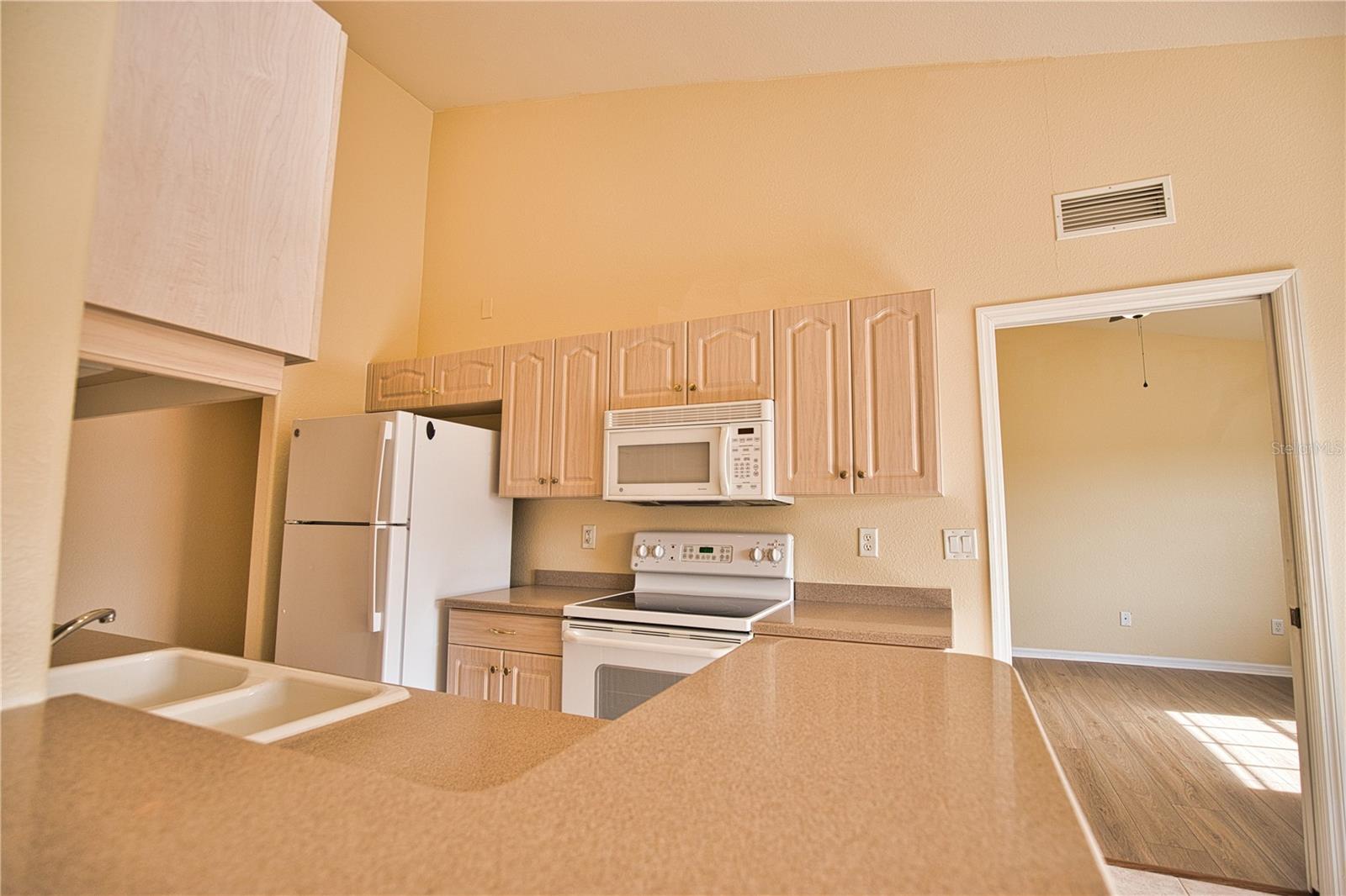 TUSCANY LAKE - Residential Lease