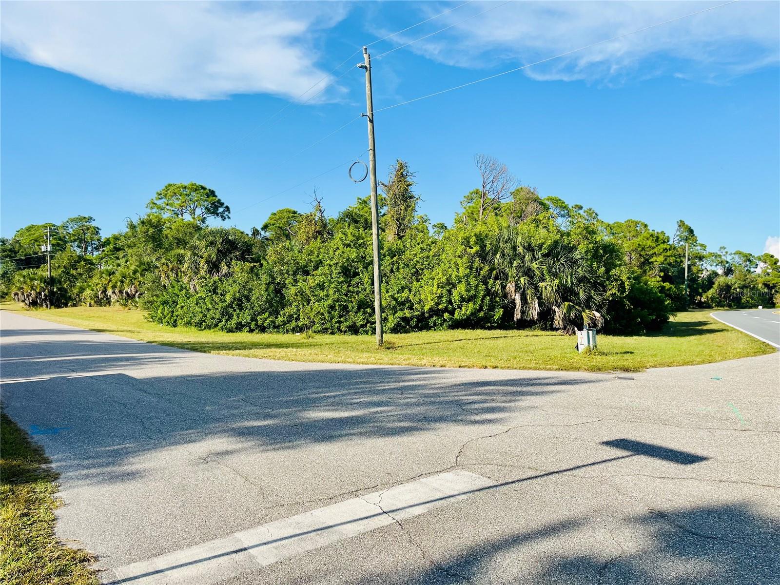 ROTONDA LAKES - Land