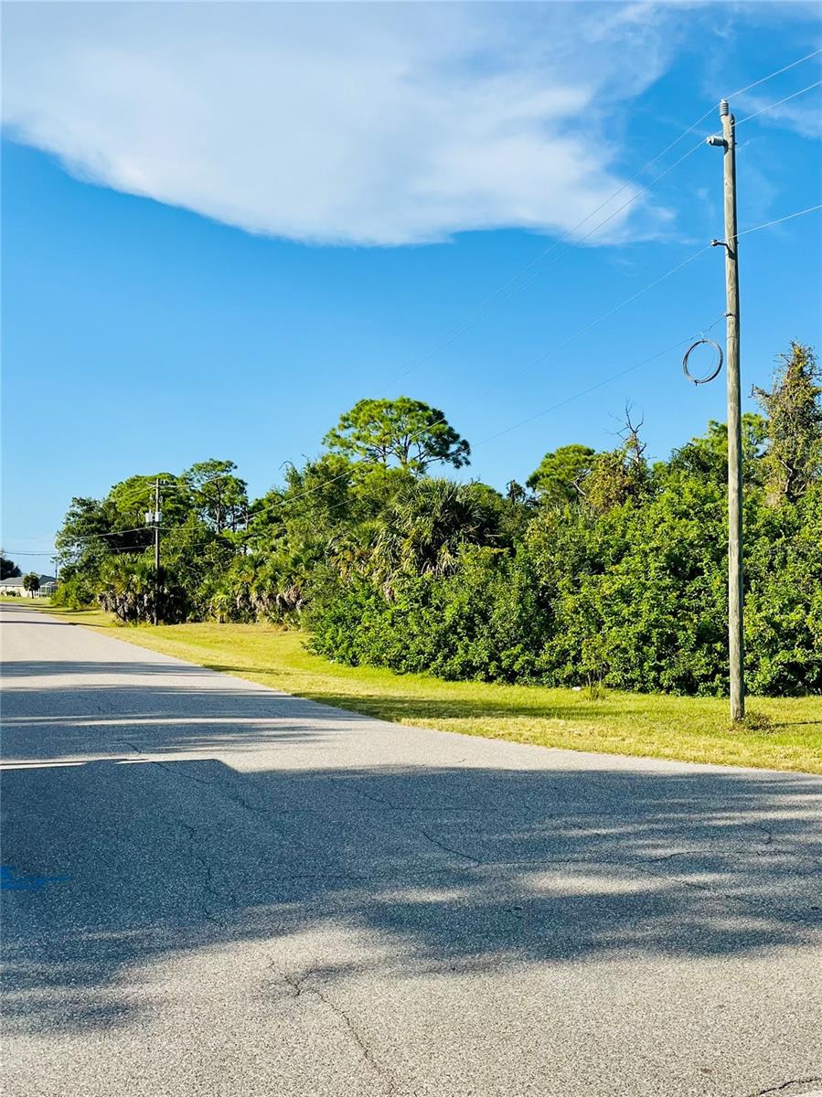 ROTONDA LAKES - Land