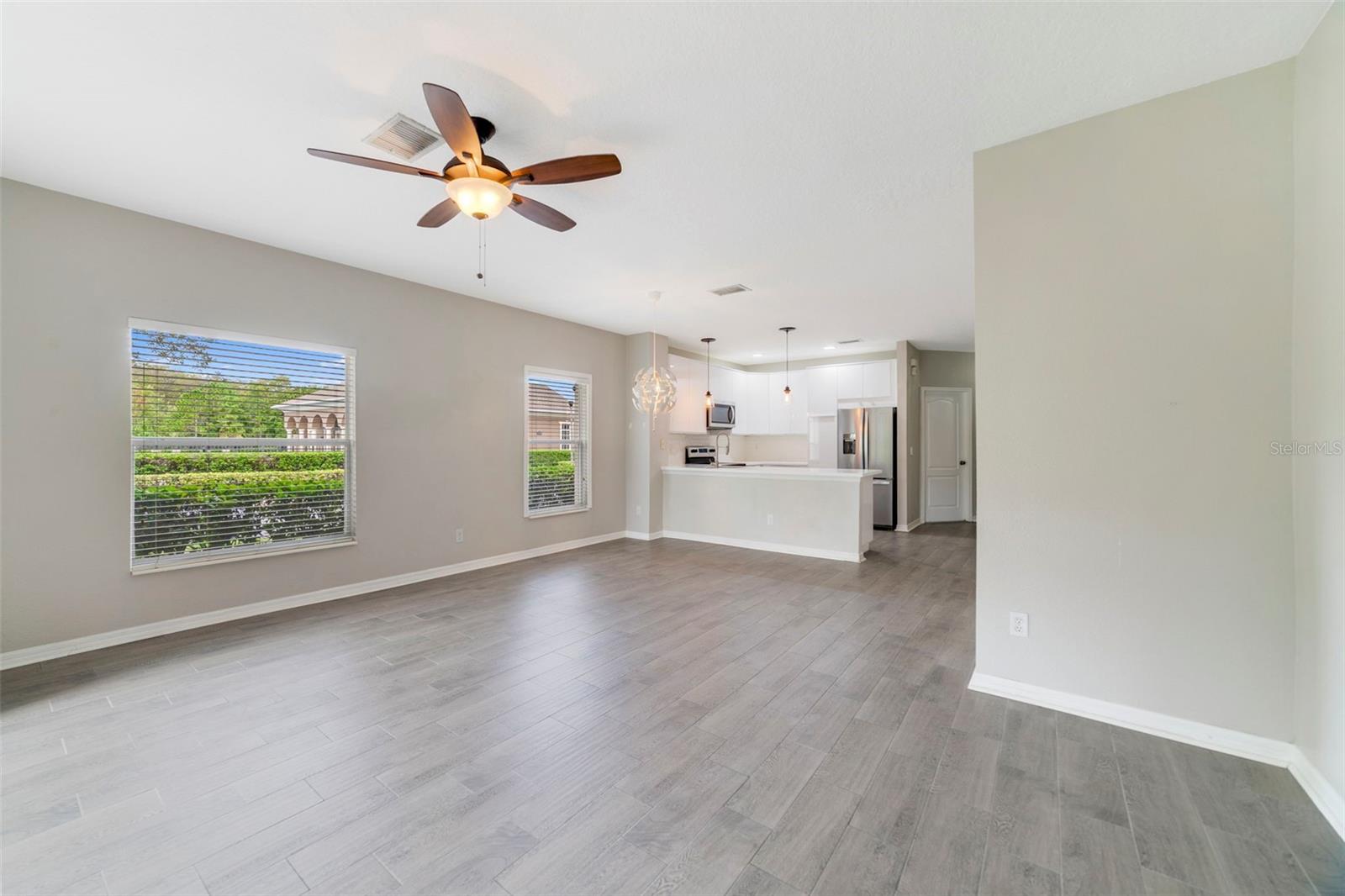 VICTORIA PINES CONDO - Residential