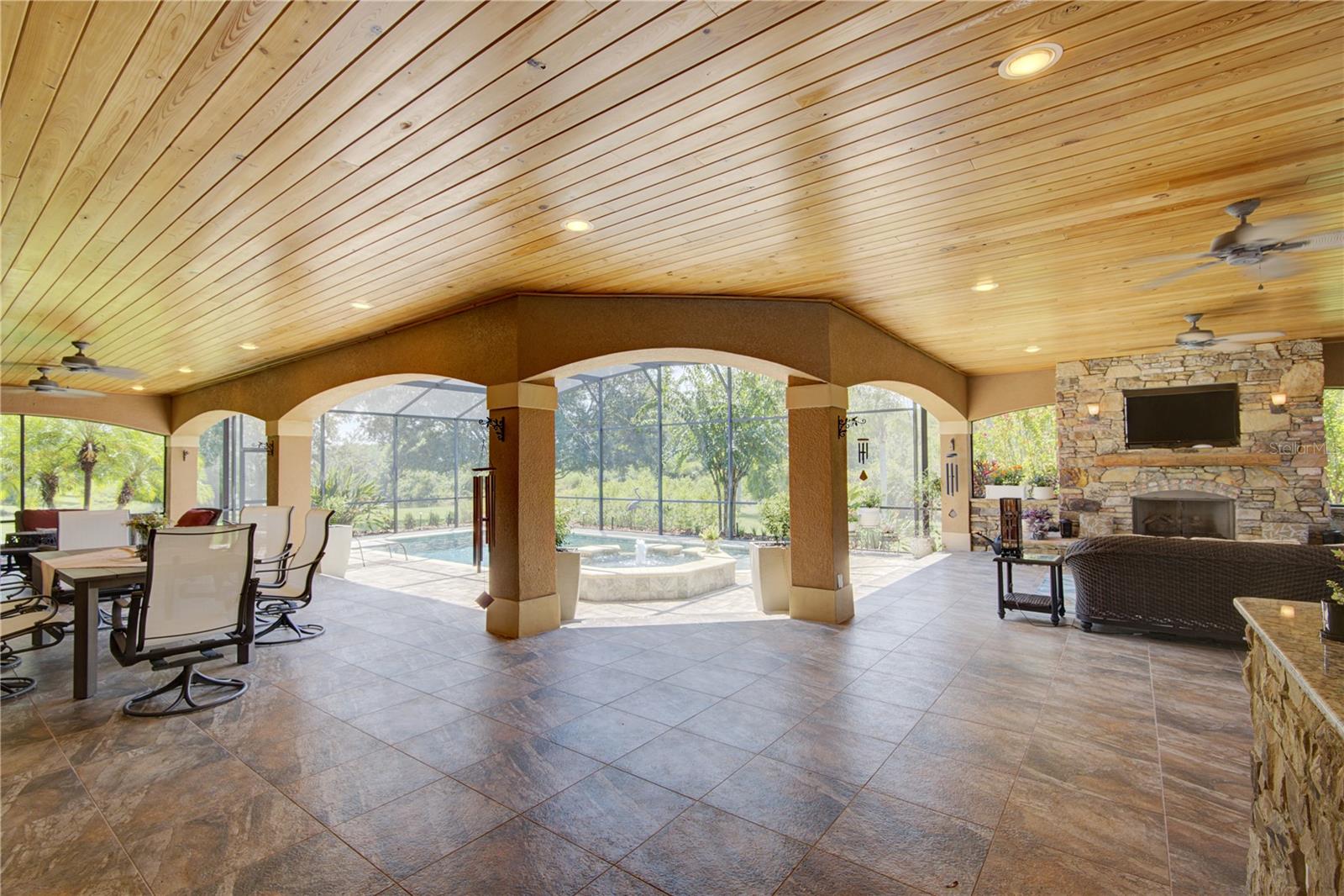 1422 ANNA CATHERINE DRIVE