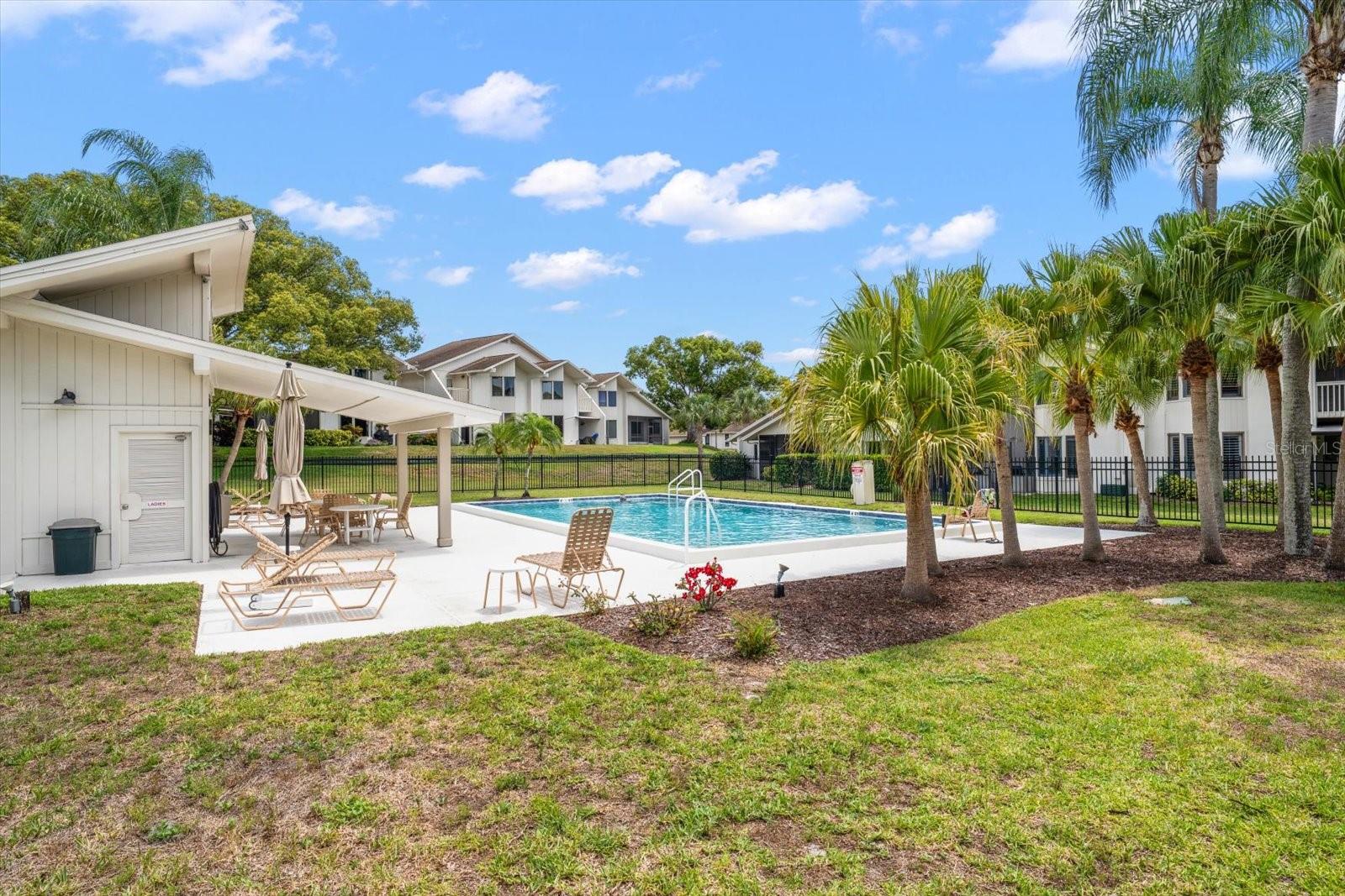 TOWNHOMES OF WESTLAKE - Residential