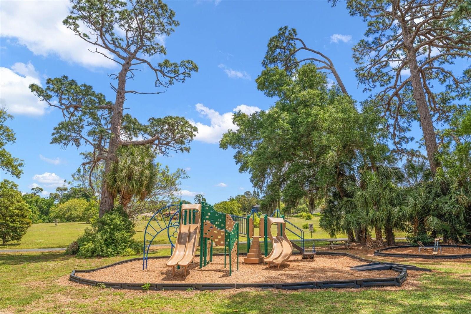 TOWNHOMES OF WESTLAKE - Residential