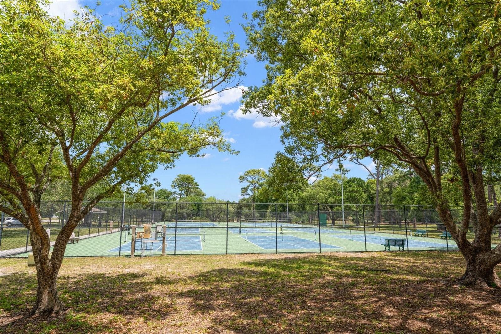 TOWNHOMES OF WESTLAKE - Residential