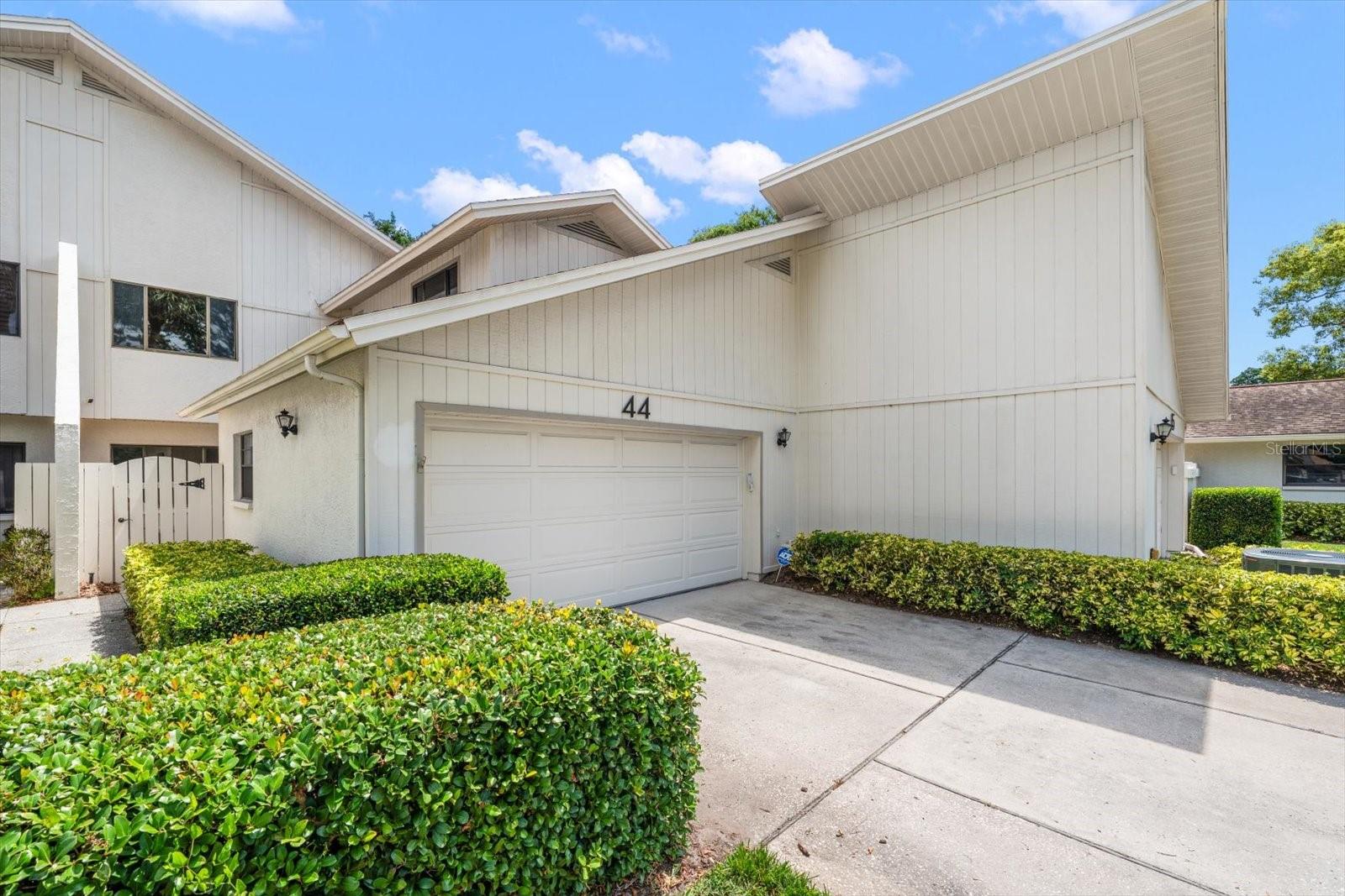 TOWNHOMES OF WESTLAKE - Residential