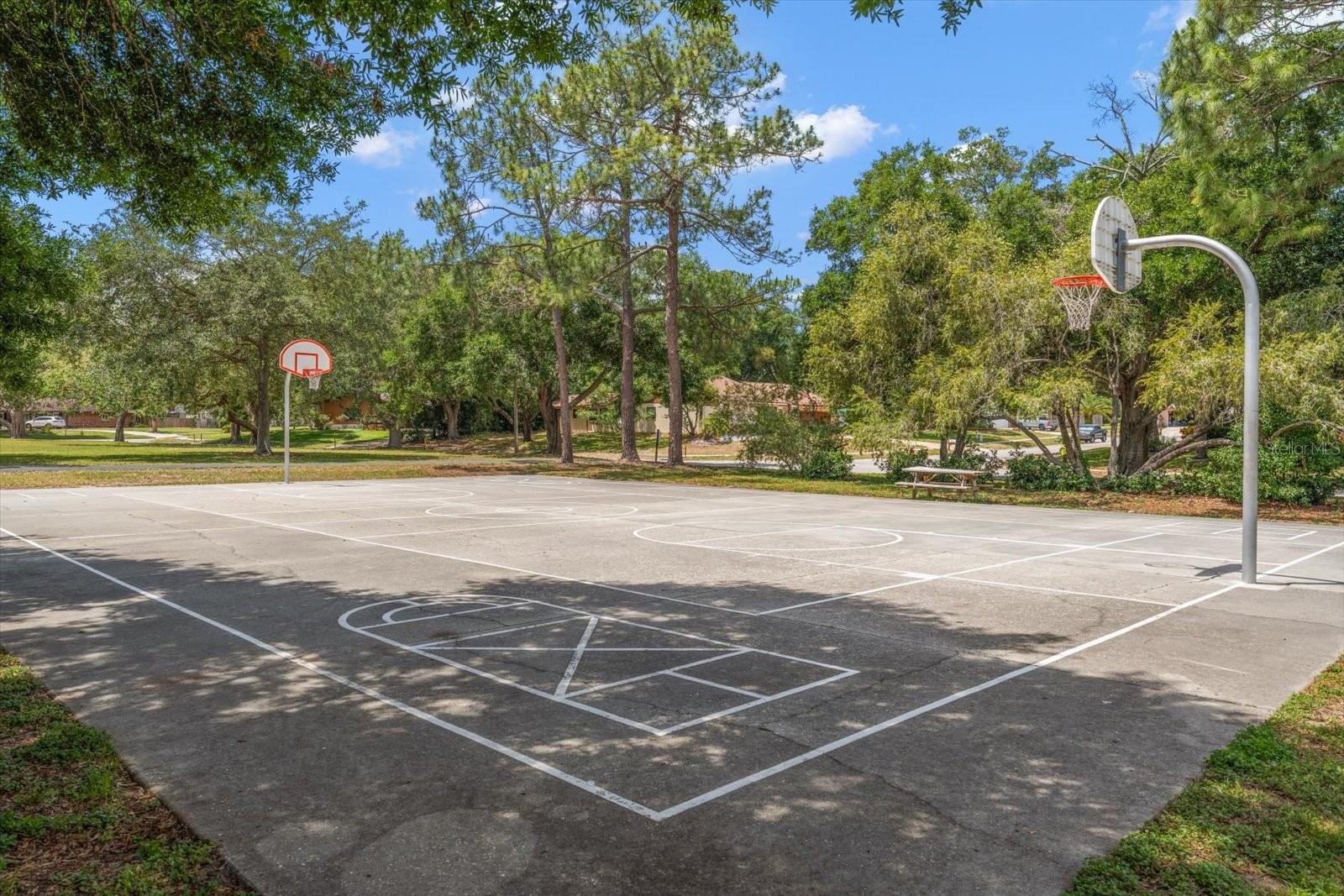TOWNHOMES OF WESTLAKE - Residential