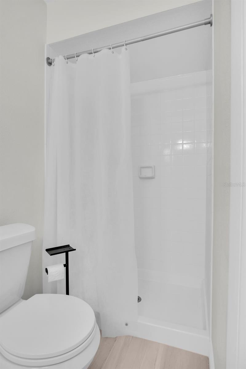 HIGHLAND LAKES UNIT SIX - Residential