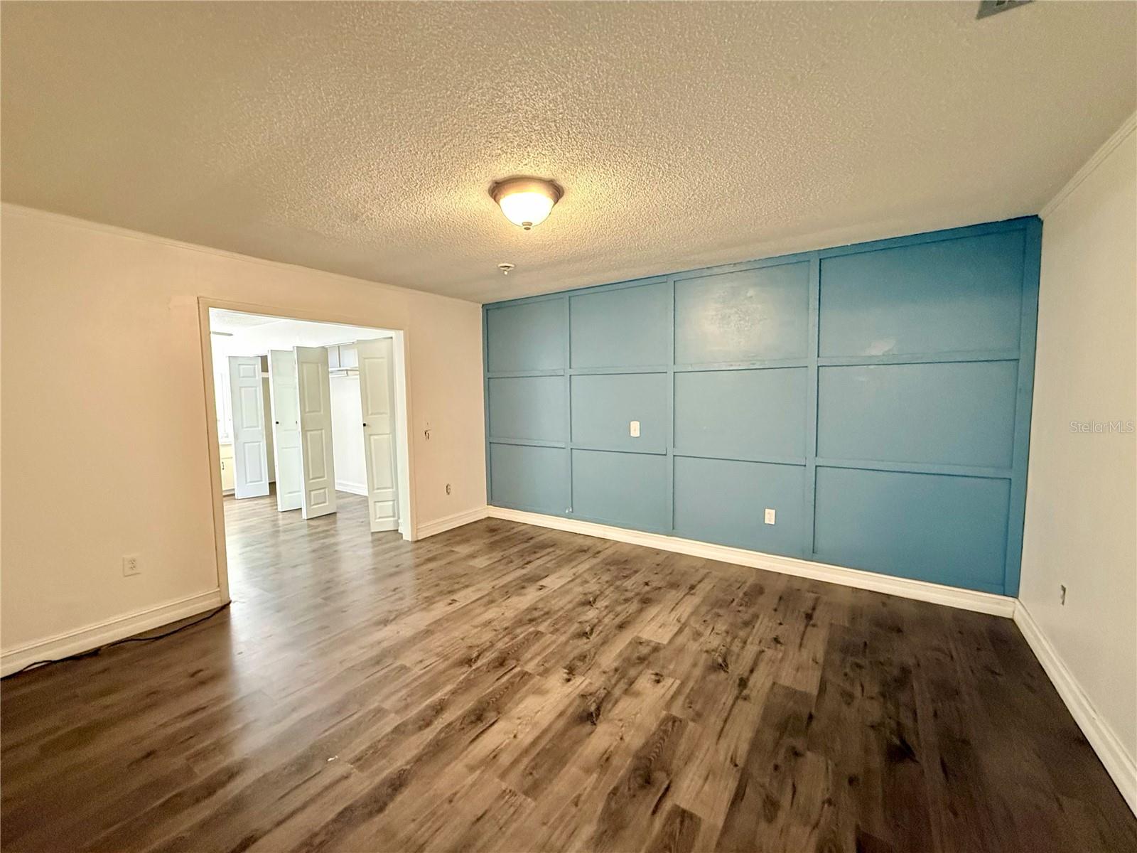 MISSION HEIGHTS - Residential