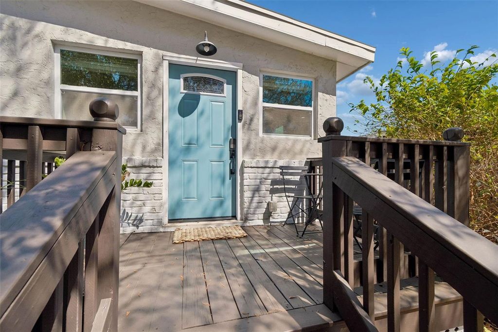 Photo of 4611 W Paxton Avenue, Tampa, FL 33611 (MLS # TB8483478)