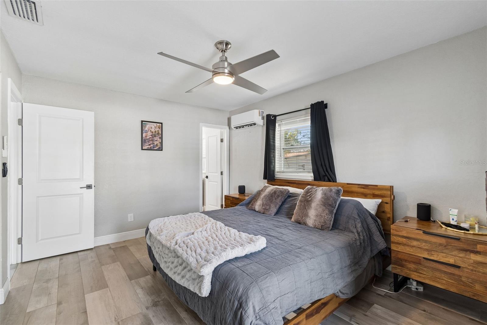 ZAPICOS RESUB - Residential