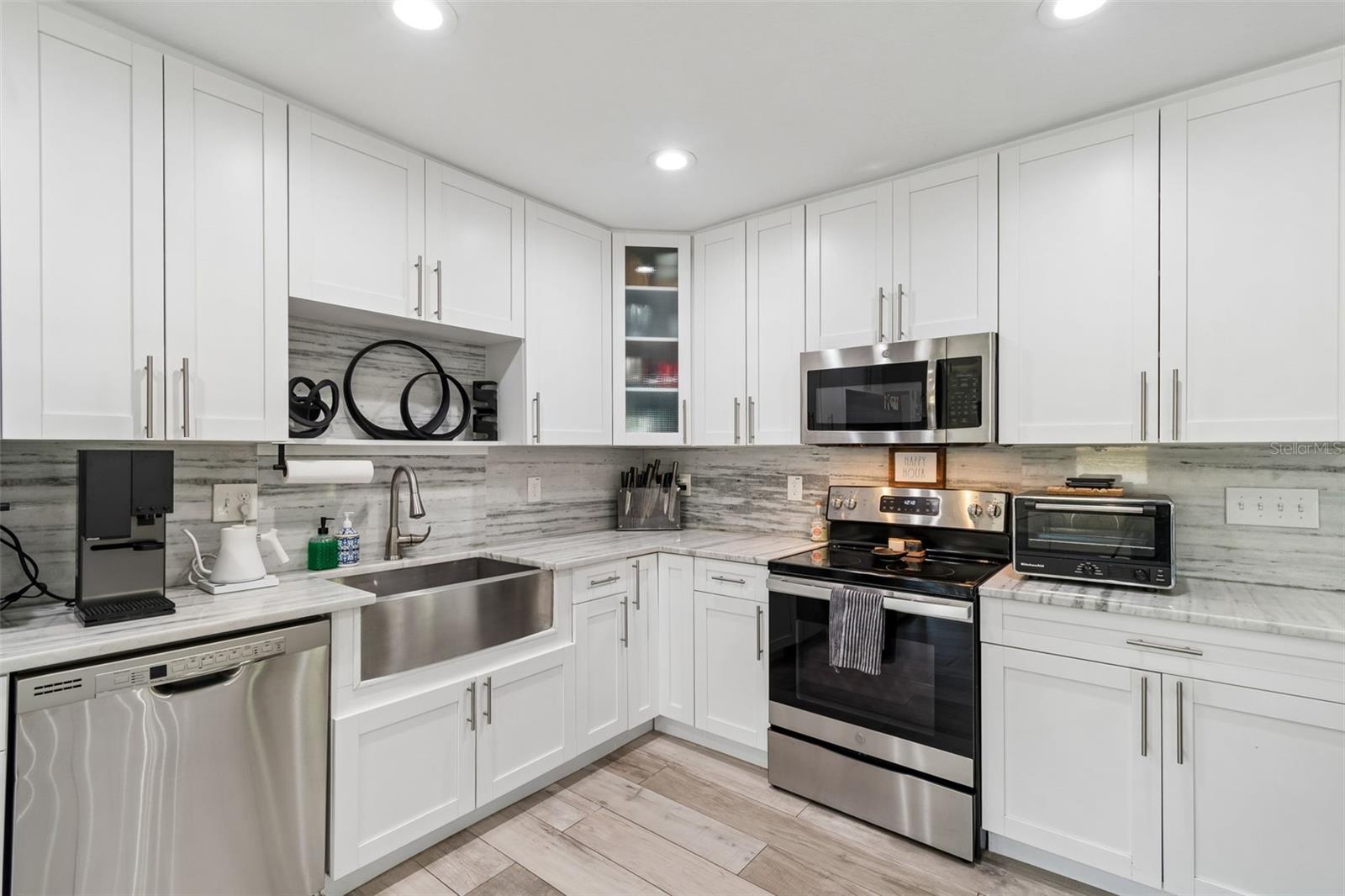 ZAPICOS RESUB - Residential