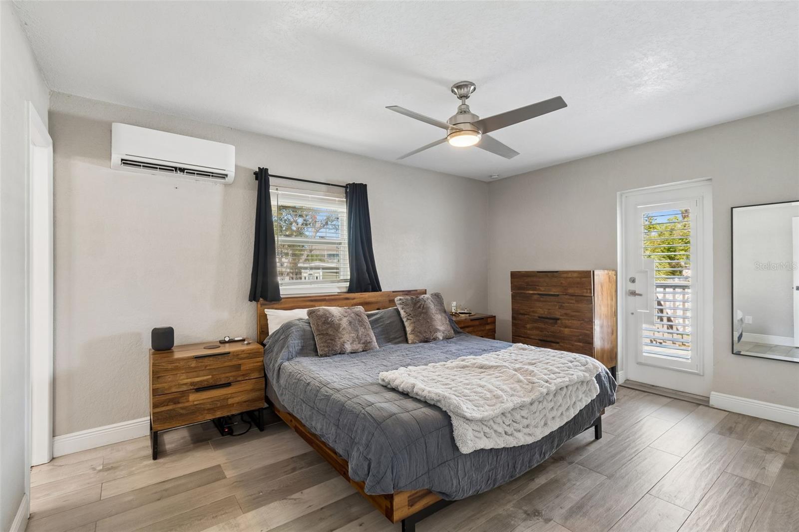 ZAPICOS RESUB - Residential