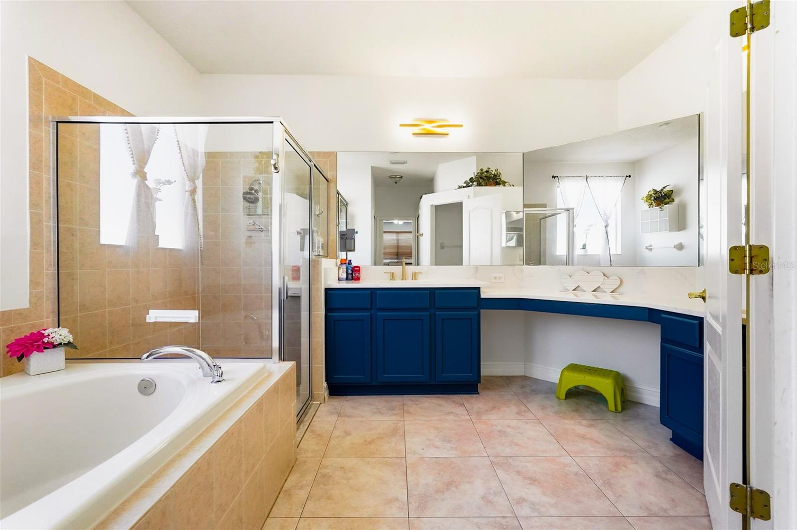 TRINITY WEST - Residential