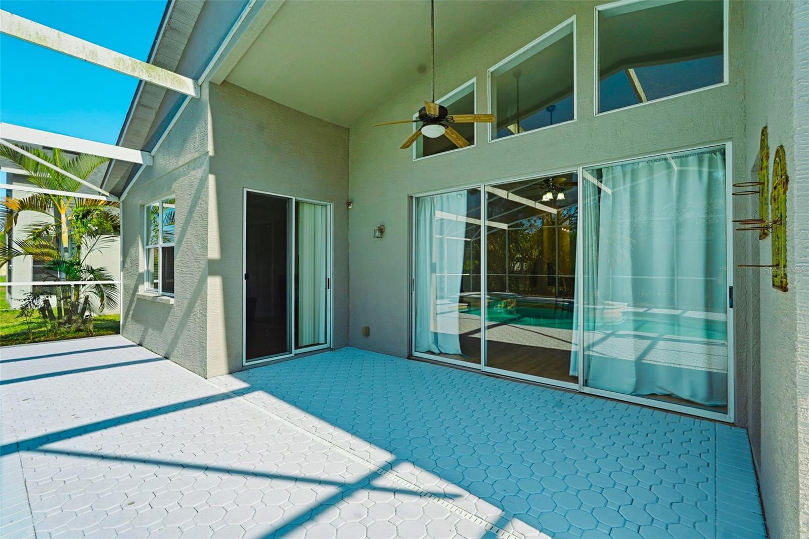 TRINITY WEST - Residential