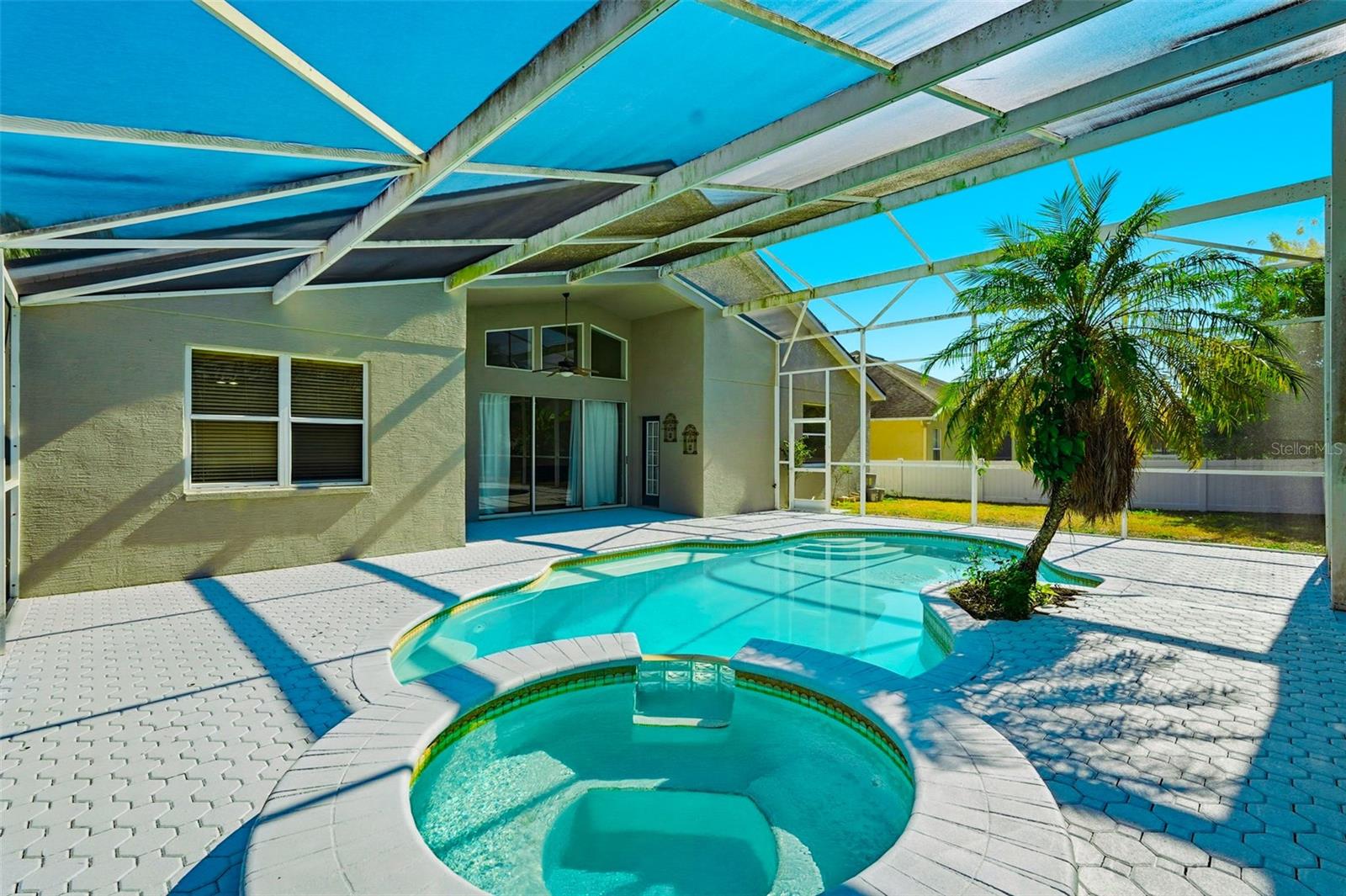 TRINITY WEST - Residential