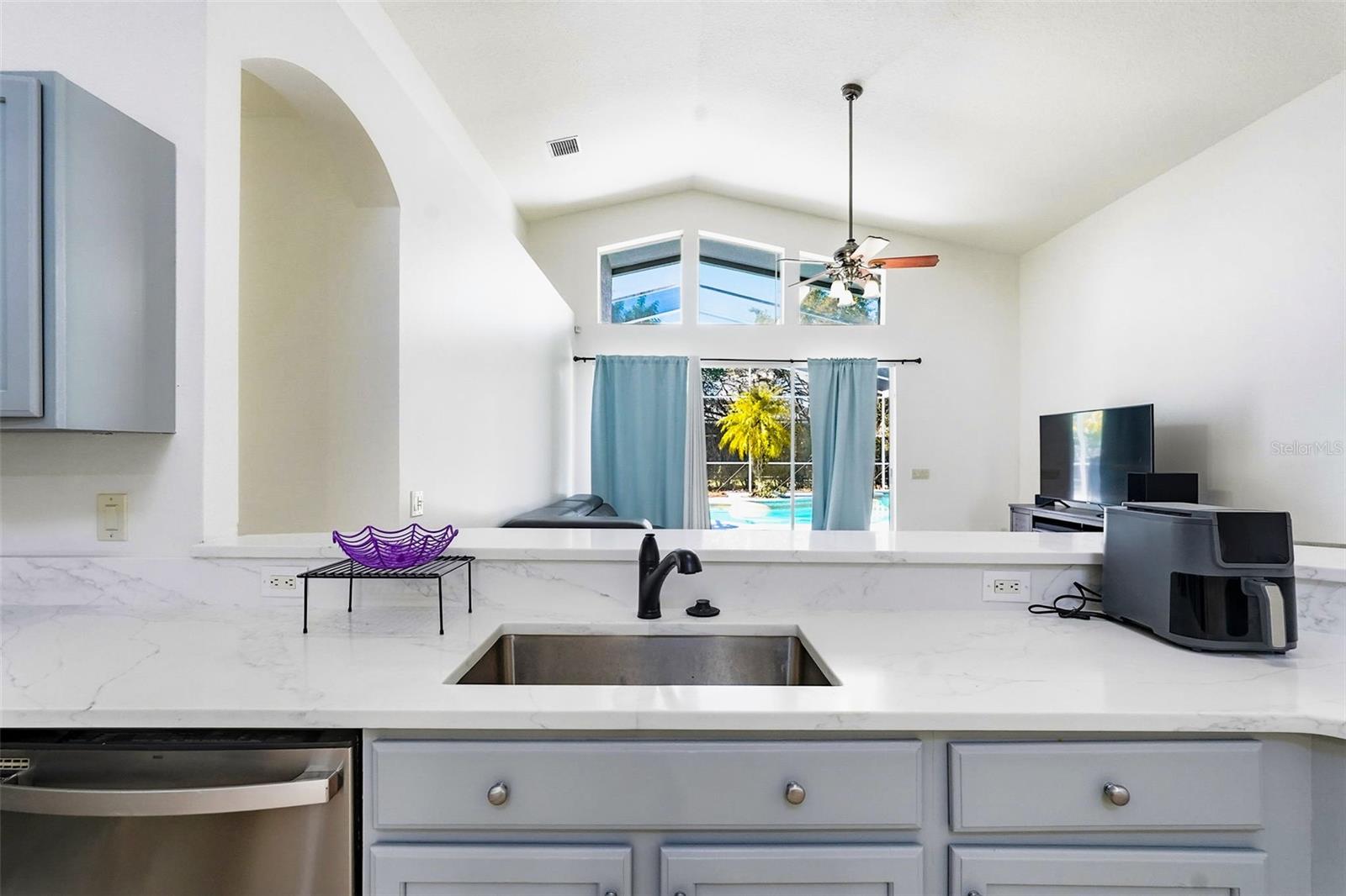 TRINITY WEST - Residential