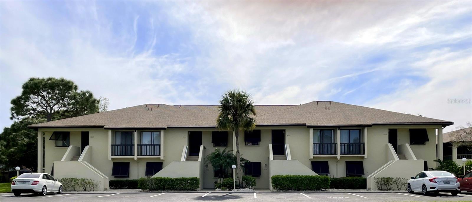 Nestled into The Meadows is Longwater Chase. A small, quiet condo community with beautiful greenspace and access to the golf course. This lovely 2 BR / 2 BA, ground floor end unit sleeps up to 6. Comfortably arranged, you'll feel right at home here while you enjoy walking, bicycling, jogging, running, swimming, sunbathing, playing golf on either of the 2 award-winning scenic public golf course, shopping or heading out to any of the award winning beaches in the area. You haven't experienced how great winter can be until you spent it living the Florida lifestyle. The Meadows is located close to I-75, downtown Sarasota, University Town Center Mall and Benderson Park. It offers 1650 acres of open space, so you'll never feel crowded and it boasts an abundance of canopied oaks and more than 85 lakes and waterways, not to mention 14 miles of walking and bike trails for the fitness/nature enthusiasts. Utilities, cable or streaming tv and WIFI included. NO PETS/NO SMOKING. 3 month minimum stay required however. Association application and approval required (application fee is $100). RATES: DEC 1-APR 30: $3700 per month* // MAY 1 - NOV 30: $2500 per month* (*additional fees & taxes apply) . Prices shown are based on 2-person occupancy. Additional persons staying in the unit for a period of longer than 7 days may be considered additional occupants and subject to additional rental fees being charged and/or application and approval process if the community is governed by association rules and regulations. Your rental Agent must be advised of all additional occupants and dates they will be in the unit. Rates include all utilities including WIFI. Additional charges will be: security deposit ($500), departure cleaning fee ($250), Booking fee ($250.00), Sales and Resort Taxes (13%) and Travel Insurance (if purchased at the time reservation is booked). Rates are subject to change without notice and reservations are not guaranteed until initial reservation deposit is received. NOTE: We do not accept reservations for high season months of Jan - April for less than 90 days until after Labor Day. After Labor Day - 30 DAY minimum rentals only during the HIGH SEASON months of January, February and March. Tenants who are in this year have first option to renew for the next year, and have until April 15 to advise us if they are returning. Please contact us to be added to automatic e-mail alerts for available units. PROPERTIES ARE SET UP FOR CONVENIENT CONTACTLESS TOURS. We are unable to do in person showings due to existing bookings and owner usage. Photos on website are updated regularly.