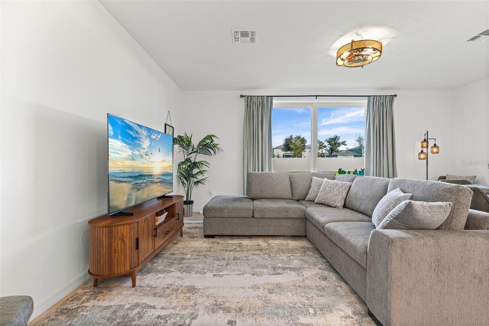 AURORA - Residential Lease