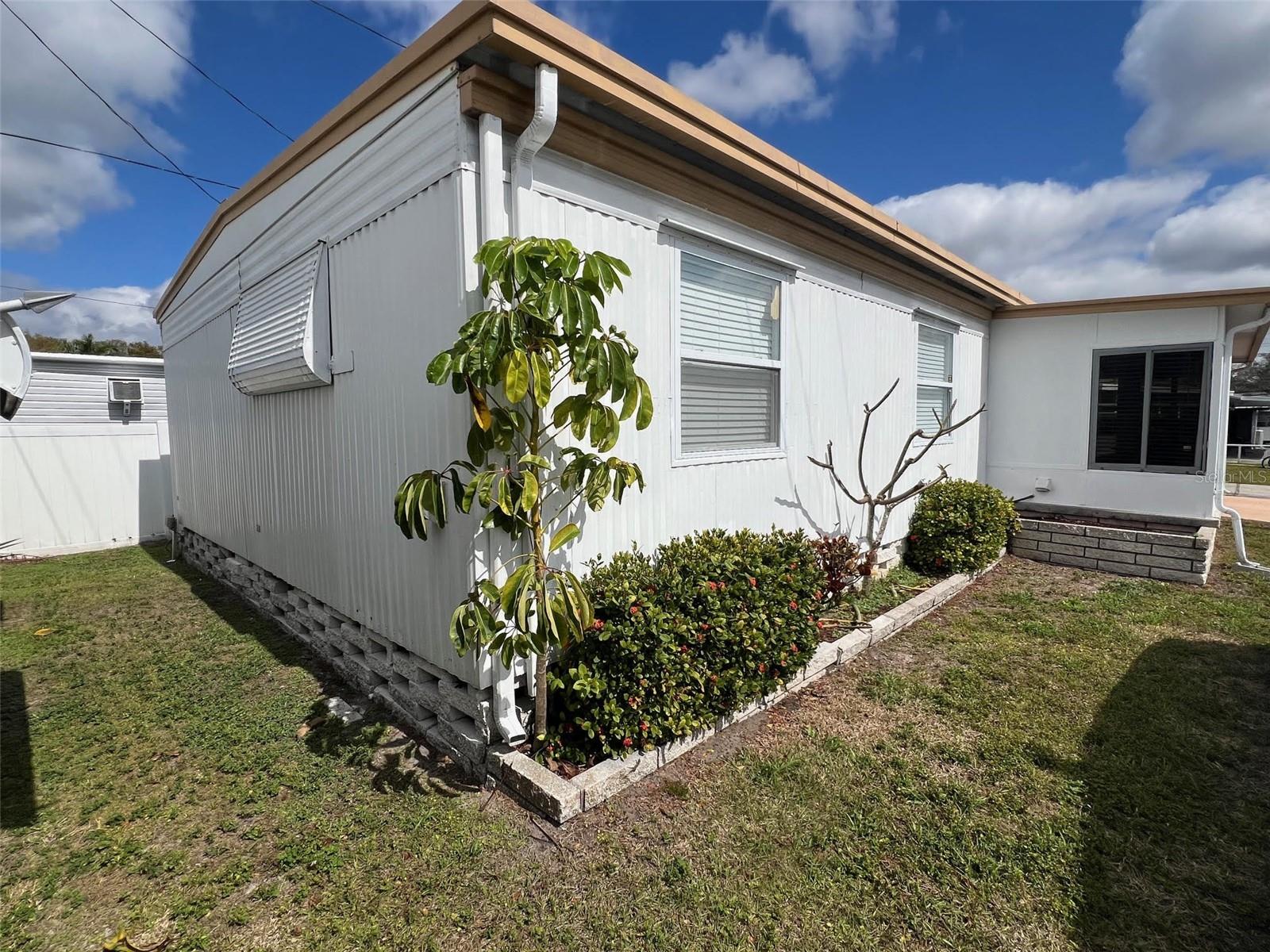 12766 SEMINOLE BOULEVARD 4