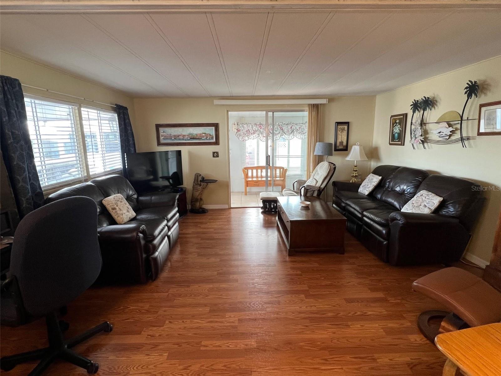 12766 SEMINOLE BOULEVARD 4