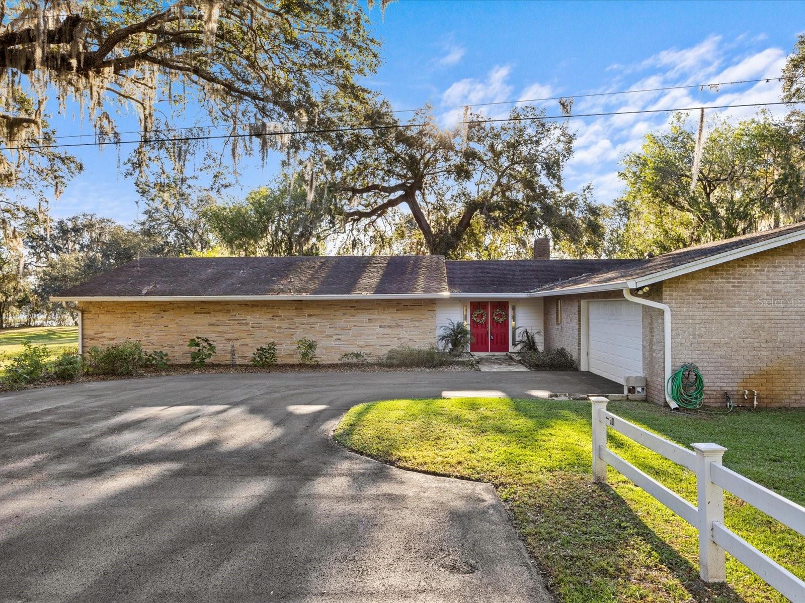 5100 HELEN COURT
