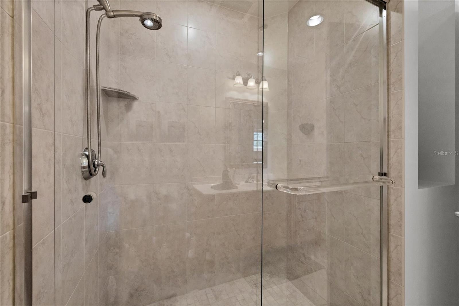 LAKE VISTA RESIDENCES PH III - Residential