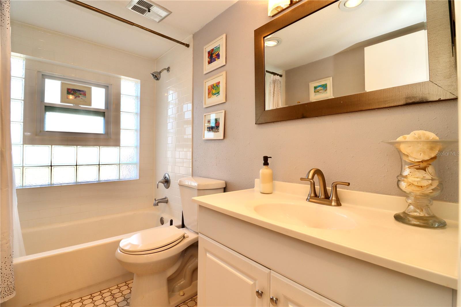 OAK PARK SUB - Residential