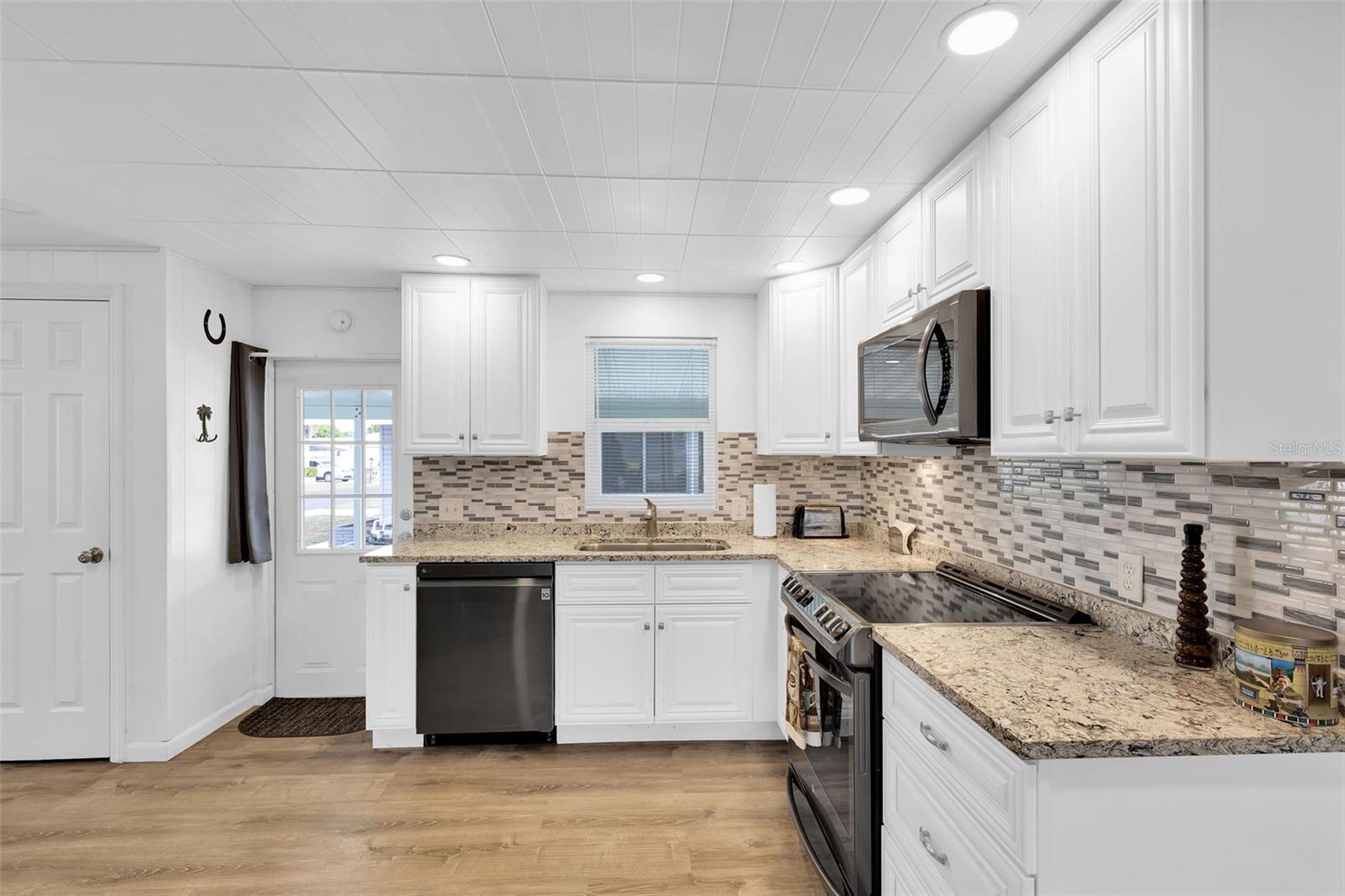 LA CASA MHP CO-OP - Residential