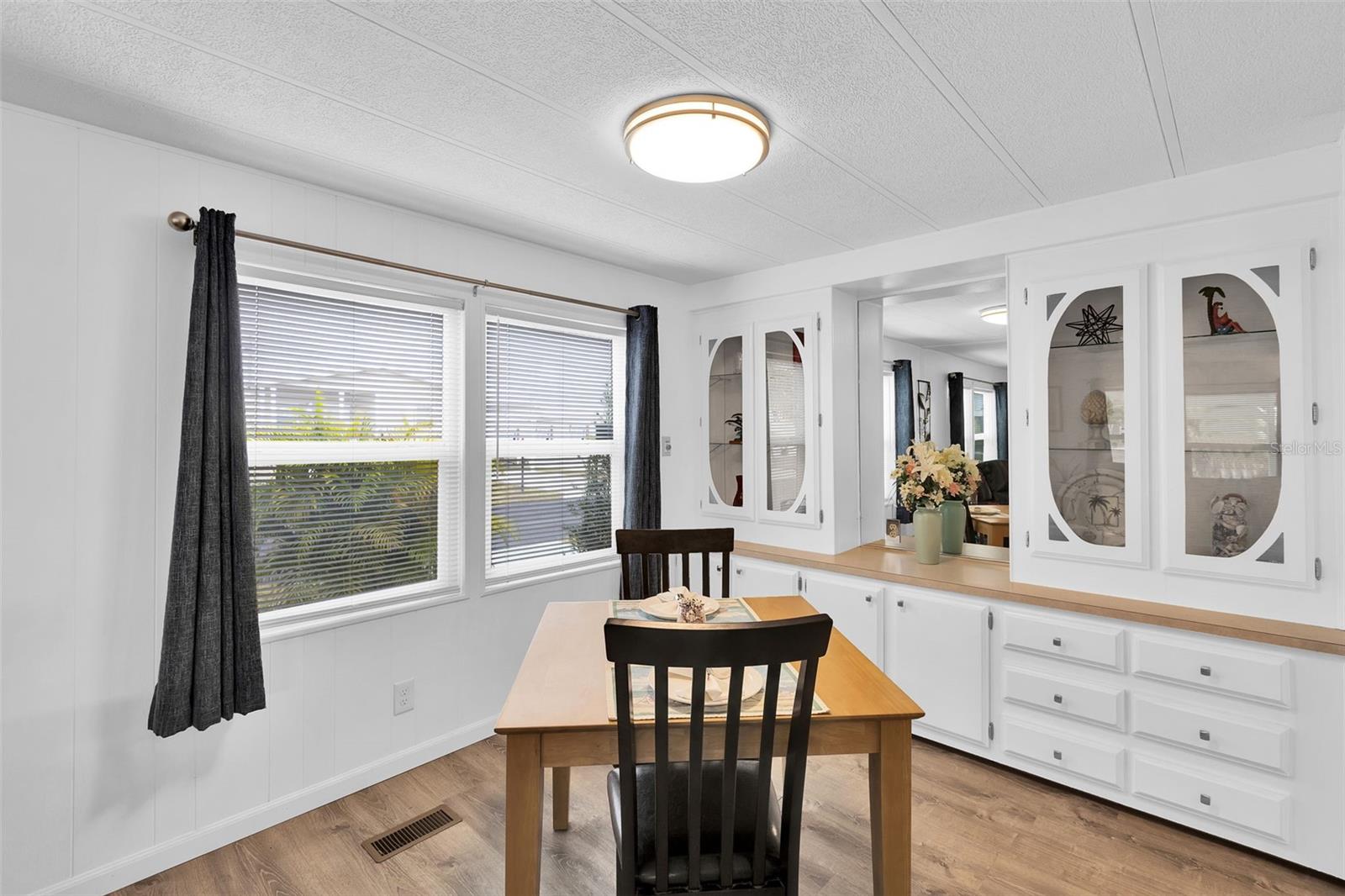 LA CASA MHP CO-OP - Residential