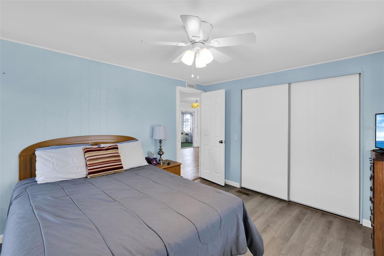 LA CASA MHP CO-OP - Residential