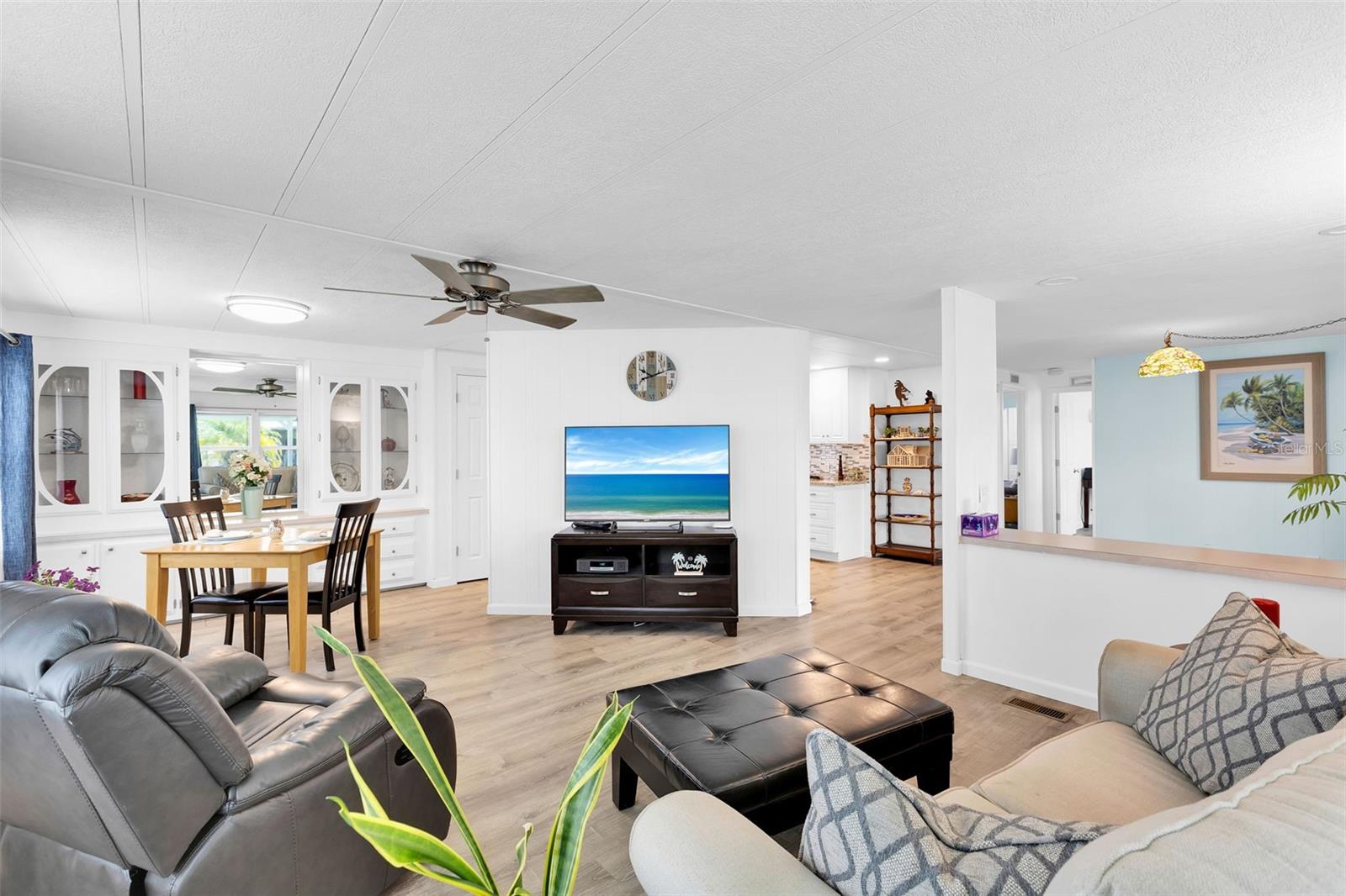 LA CASA MHP CO-OP - Residential