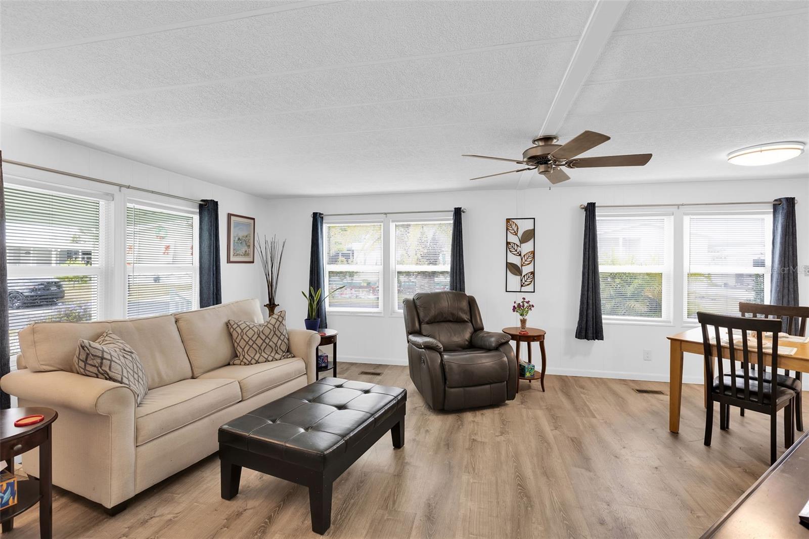 LA CASA MHP CO-OP - Residential