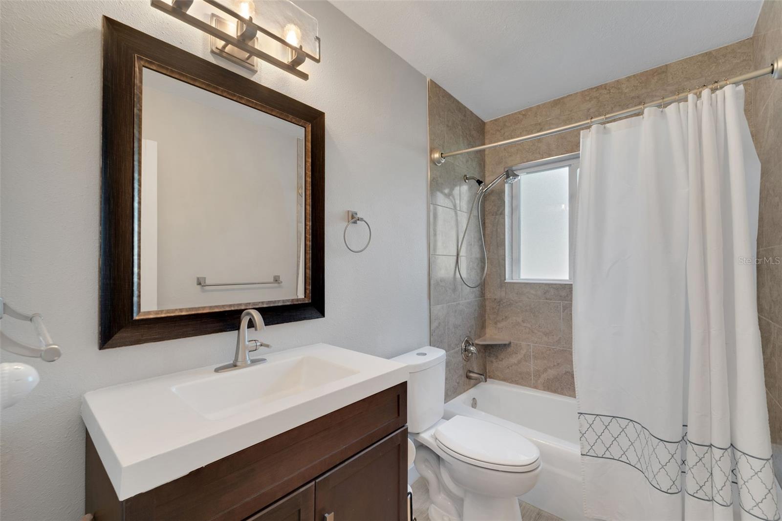 VENICE EAST - Residential