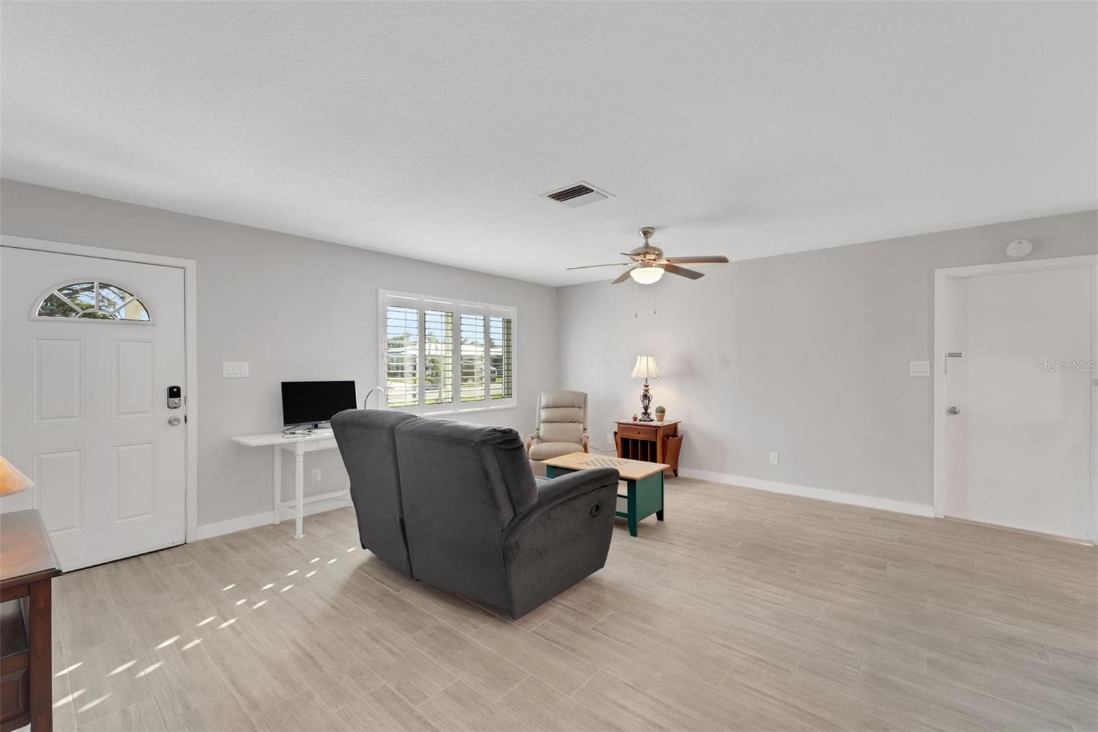 VENICE EAST - Residential