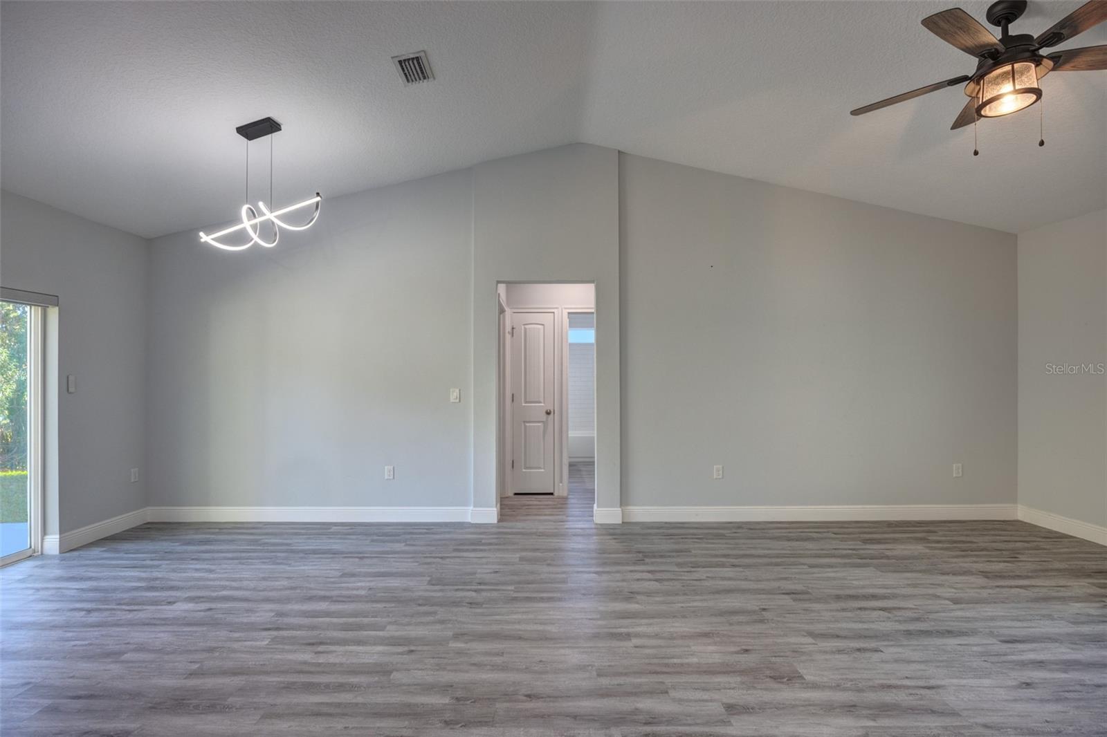 WEST HIGHLANDS - Residential