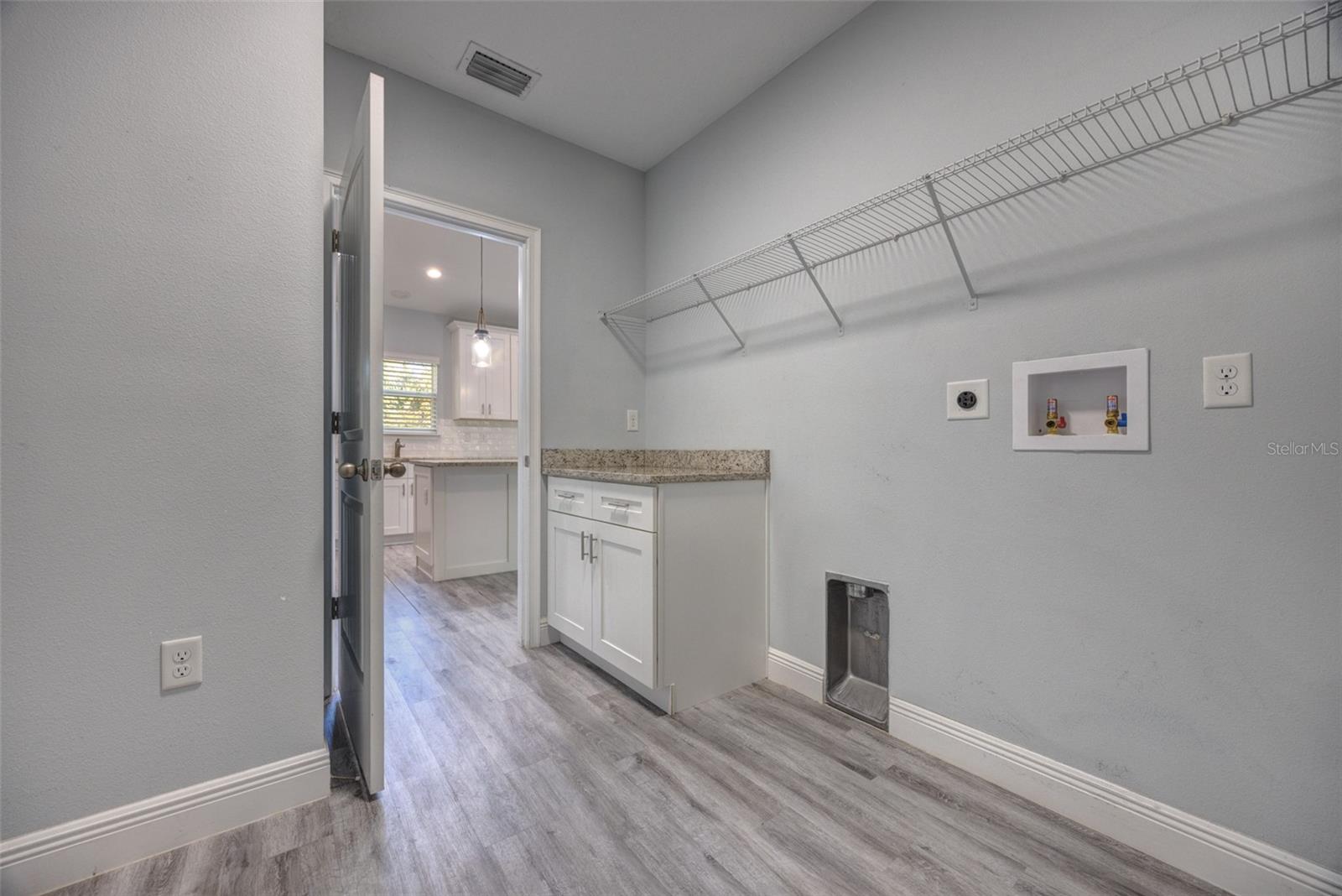 WEST HIGHLANDS - Residential