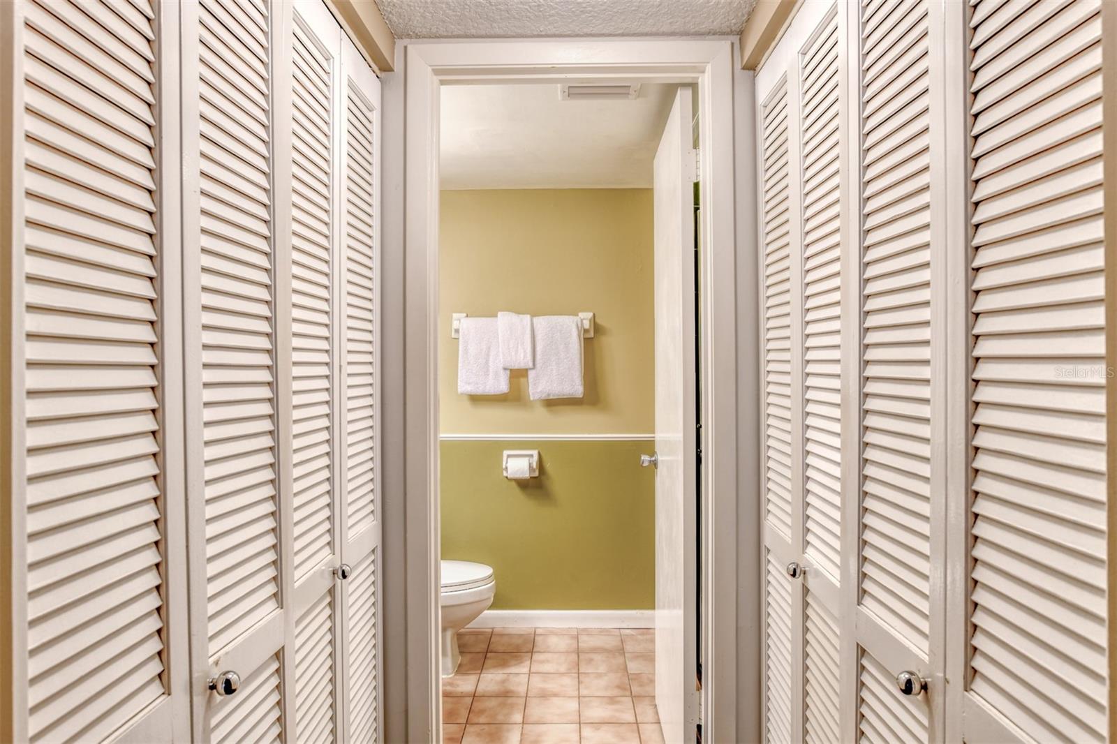 SUMMERHOUSE 02 BCH & RACQUET C - Residential