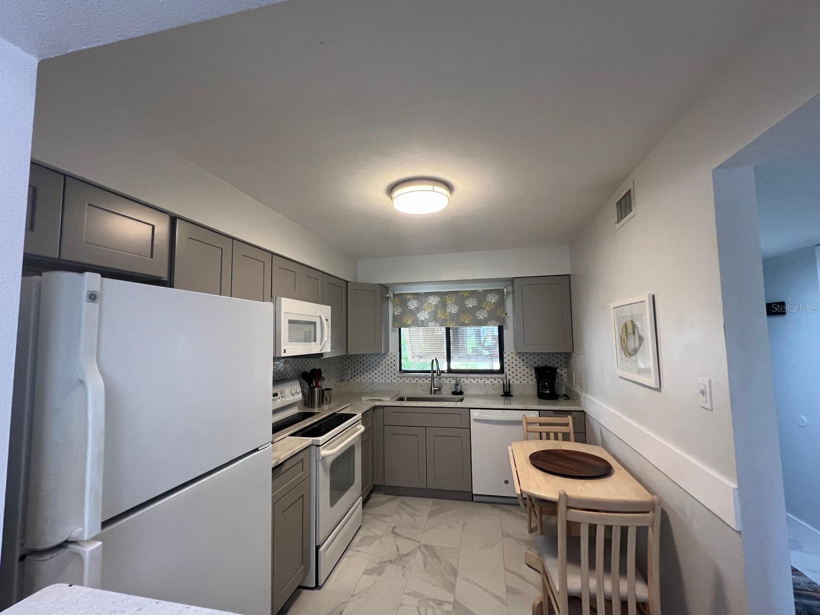 WILLOW LINKS - Residential Lease