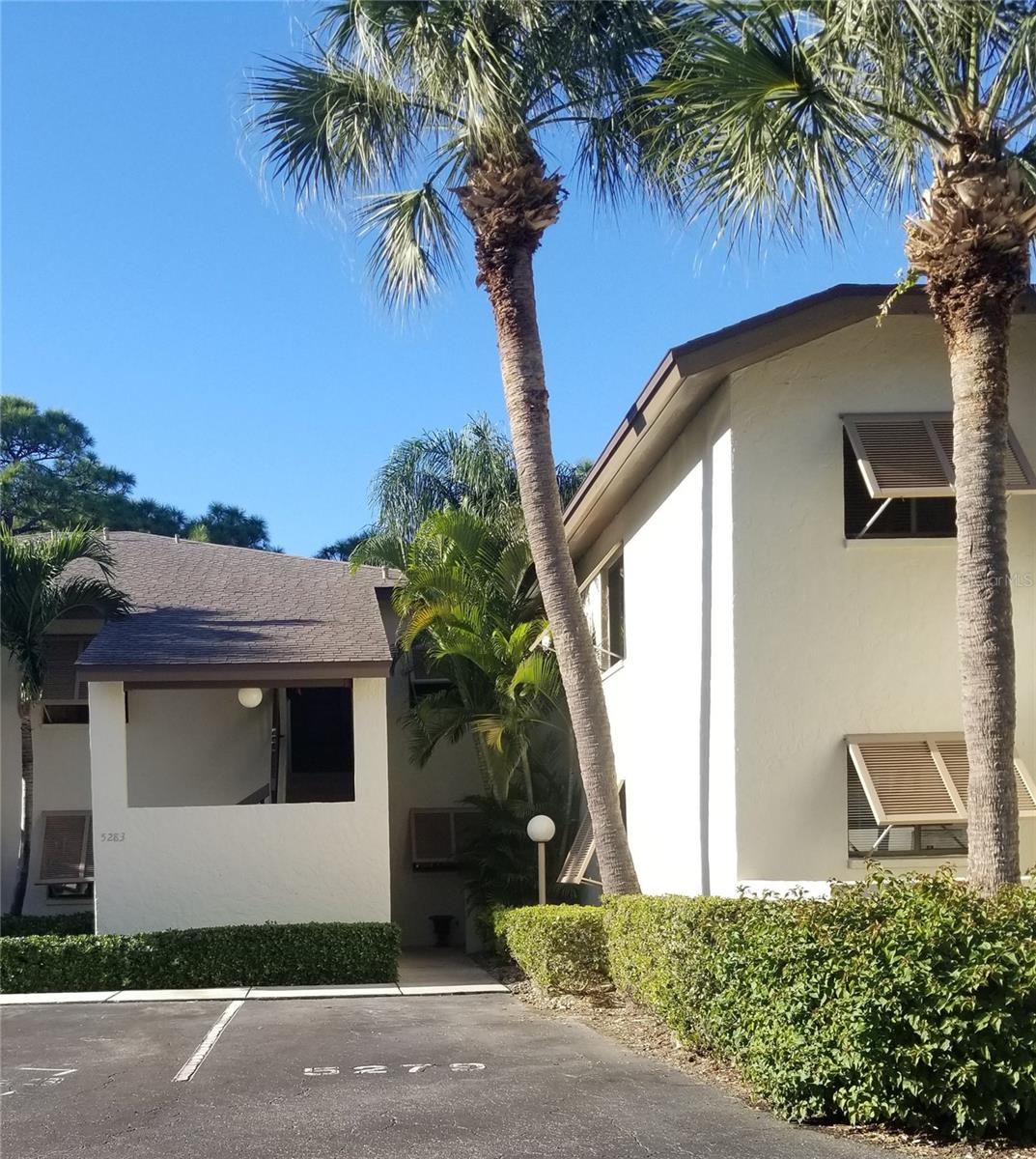 WILLOW LINKS - Residential Lease