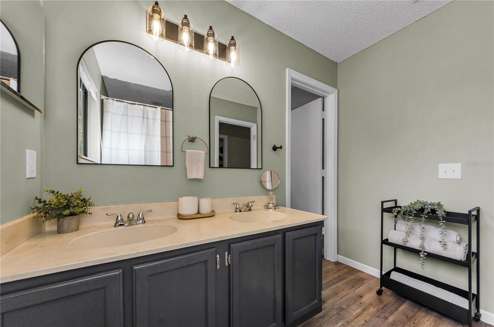 BLOOMINGDALE SEC BB PH - Residential