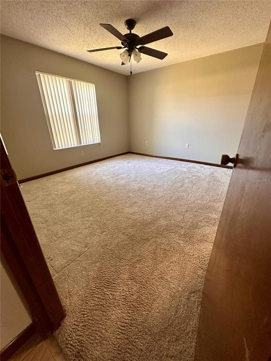 BARTON PARK MANOR UNIT 02 - Residential