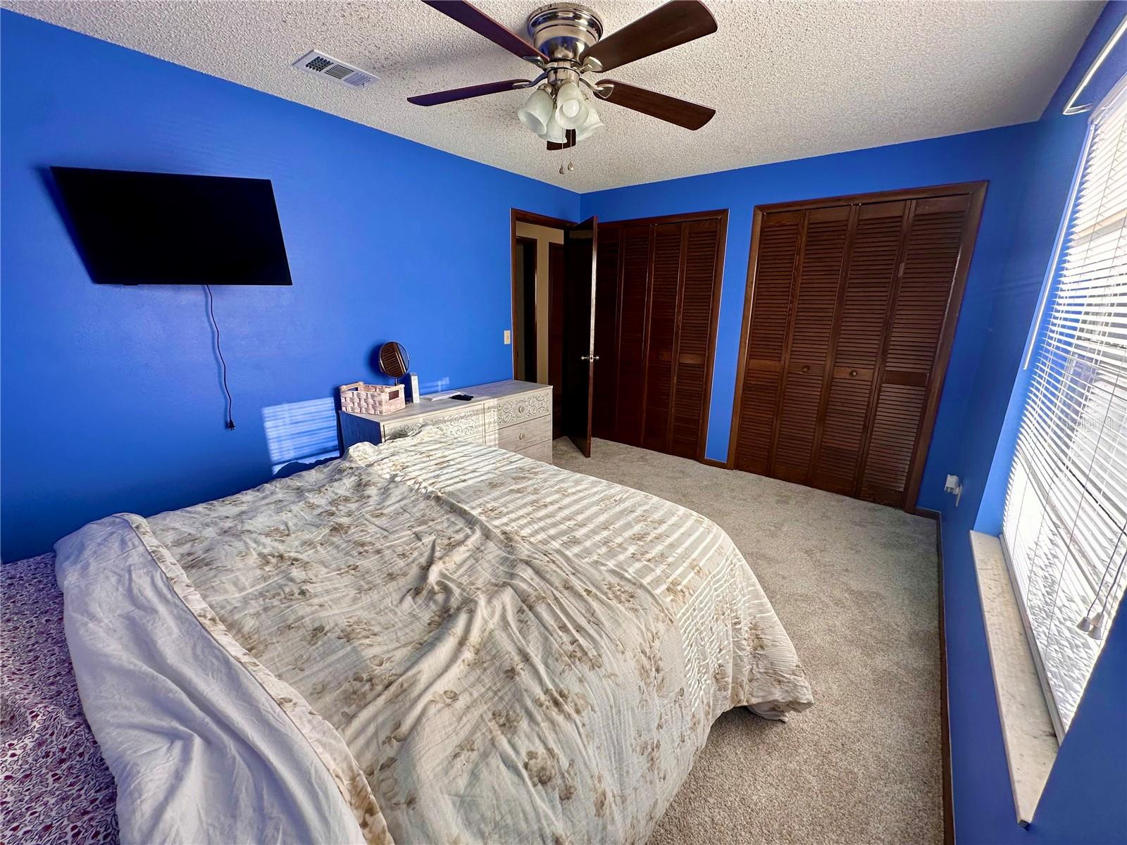 BARTON PARK MANOR UNIT 02 - Residential