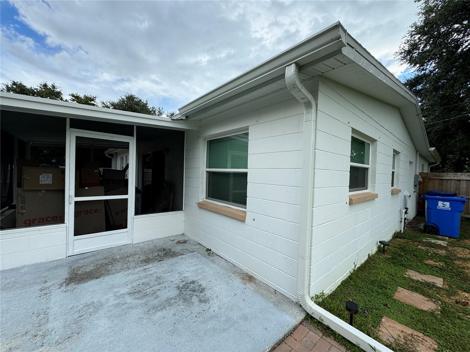 MEADOW LAWN 12TH ADD - Residential Lease