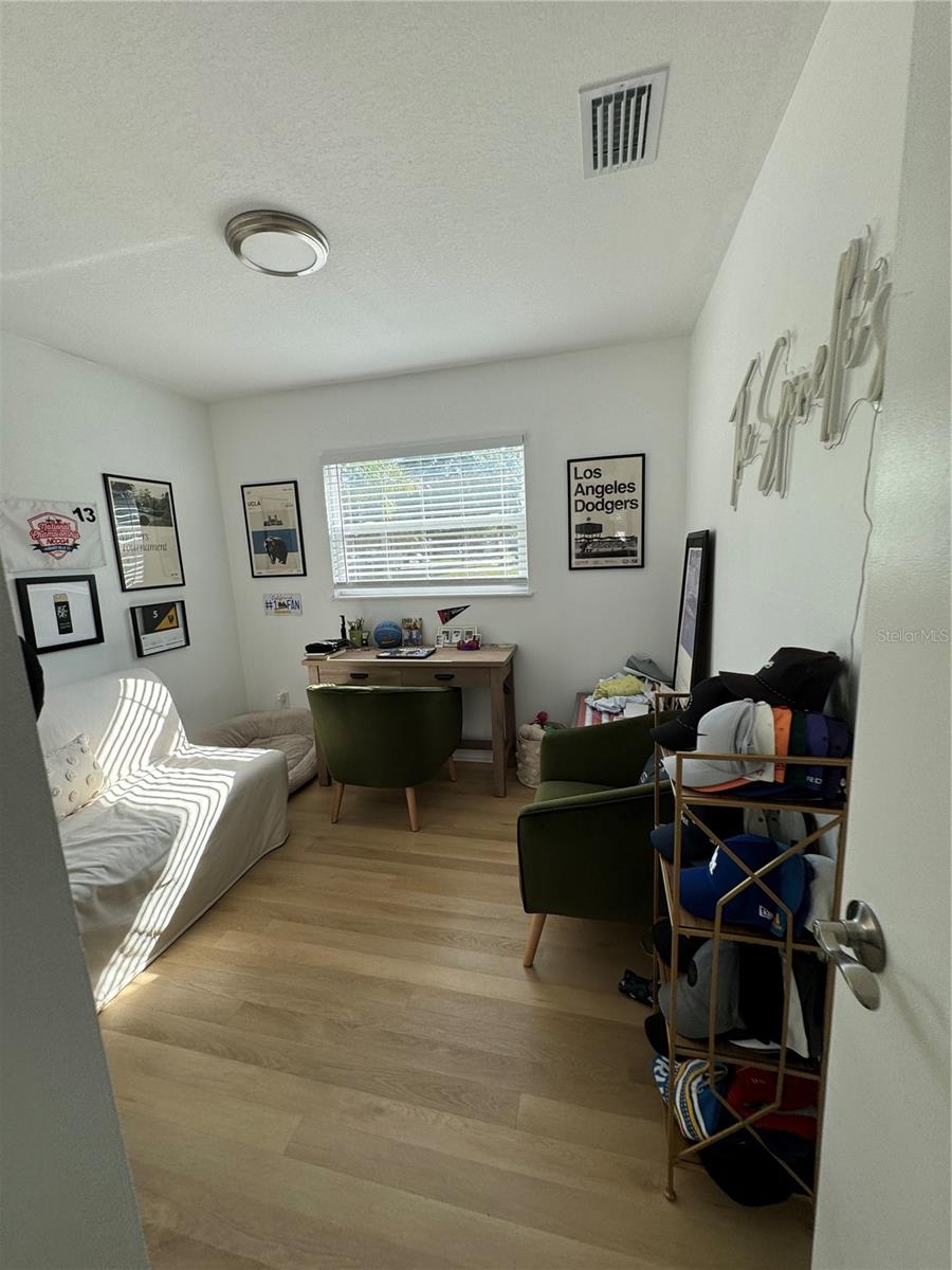 MEADOW LAWN 12TH ADD - Residential Lease