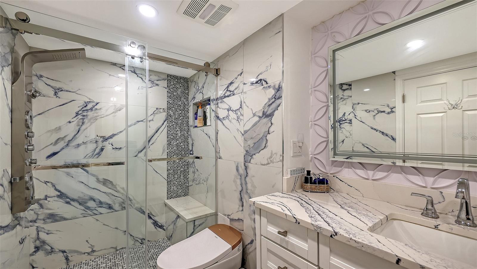 KEY TOWER SOUTH - Residential