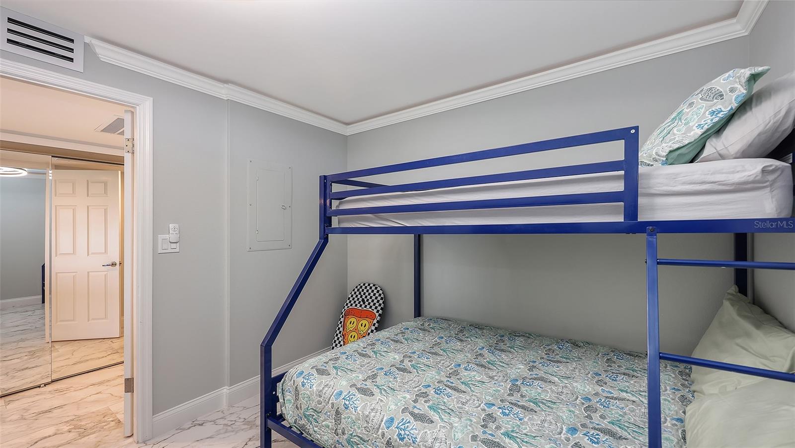 KEY TOWER SOUTH - Residential