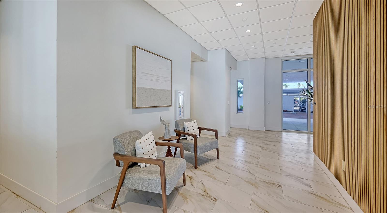 KEY TOWER SOUTH - Residential