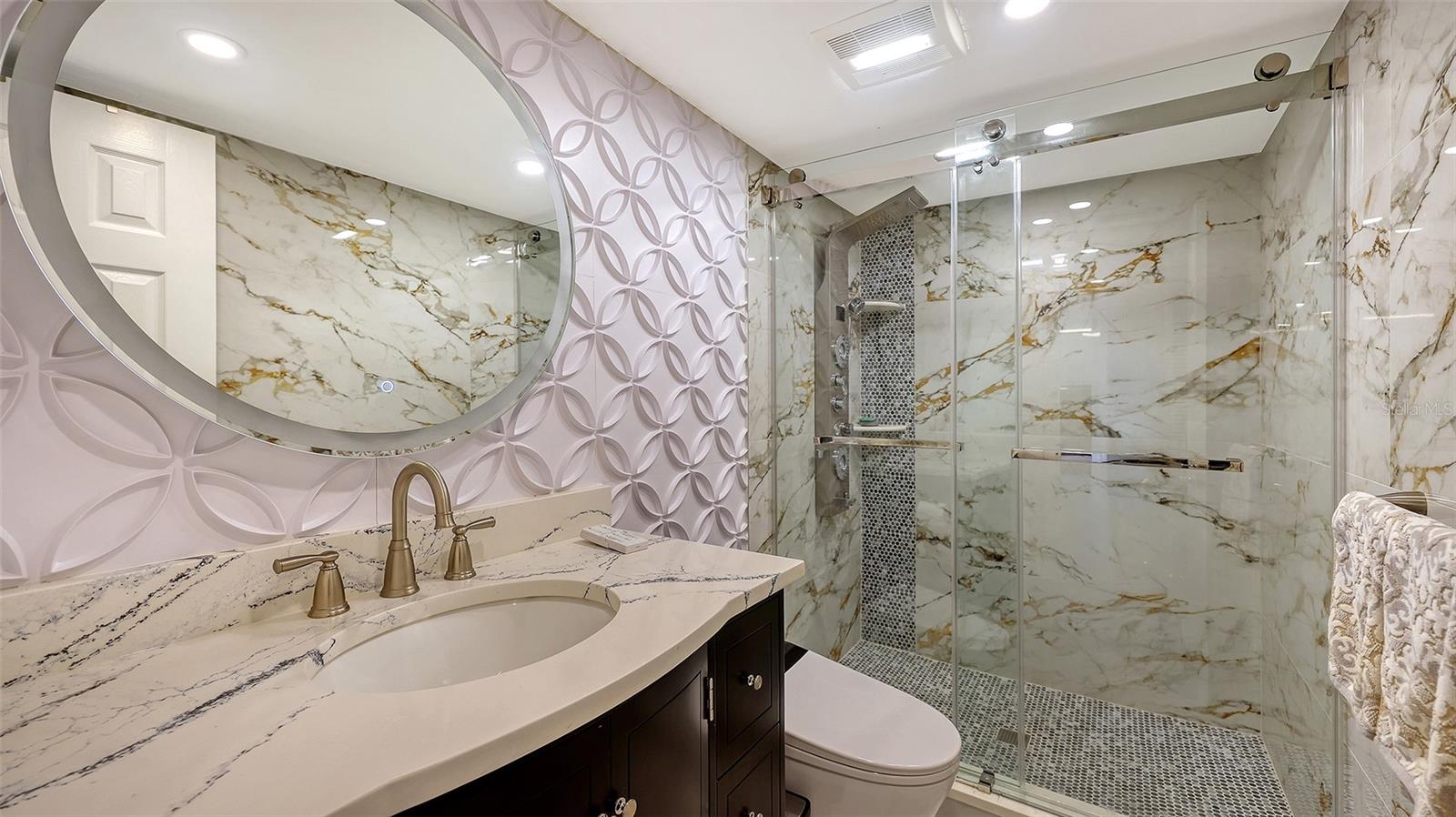 KEY TOWER SOUTH - Residential